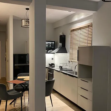Kostas Lux Apartment