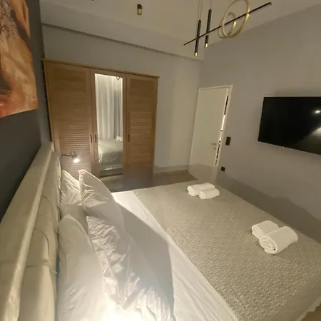 Kostas Lux Apartment *